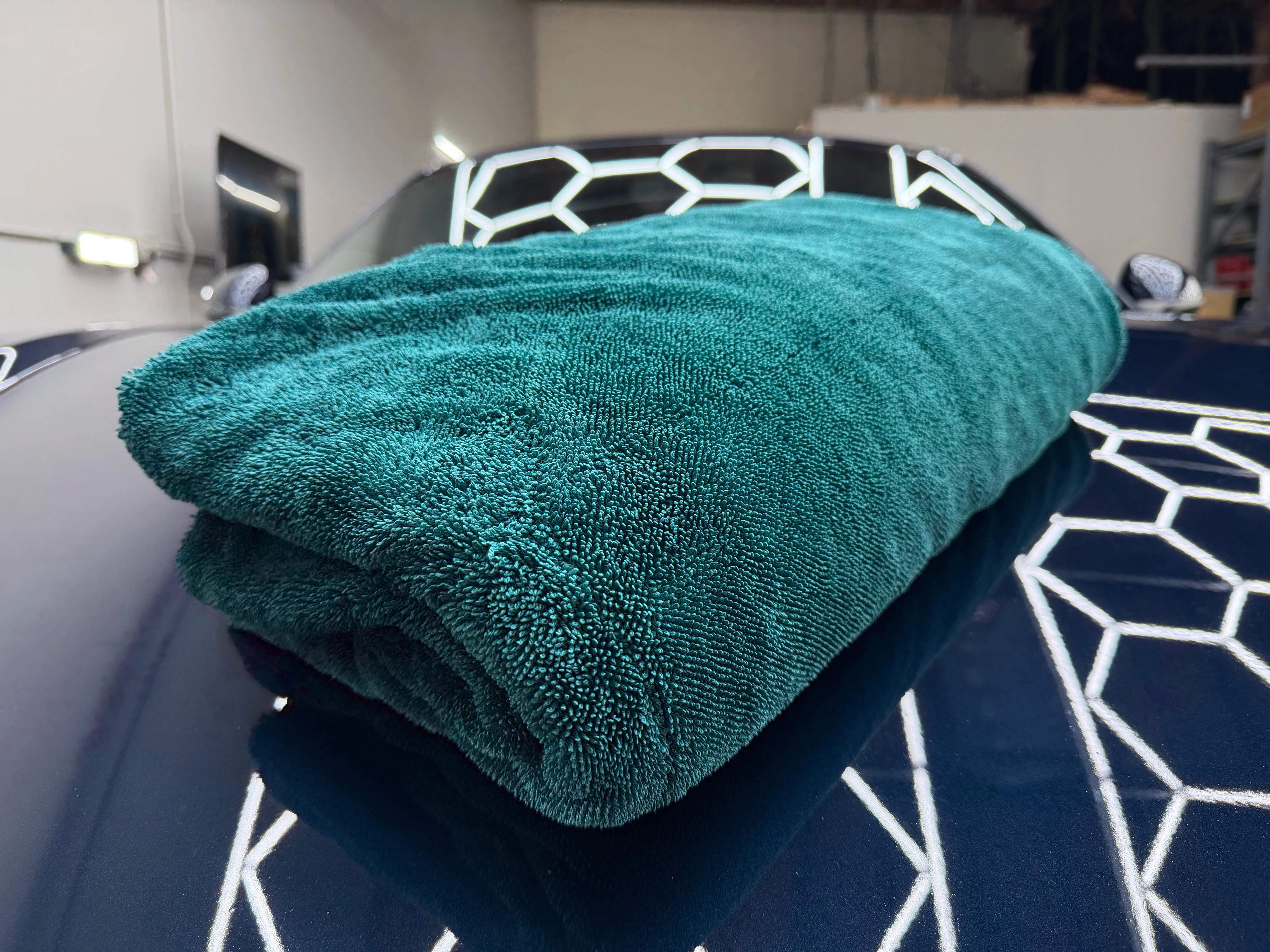 QUIVR Nazaré: The Massive Drying Towel - Image 4